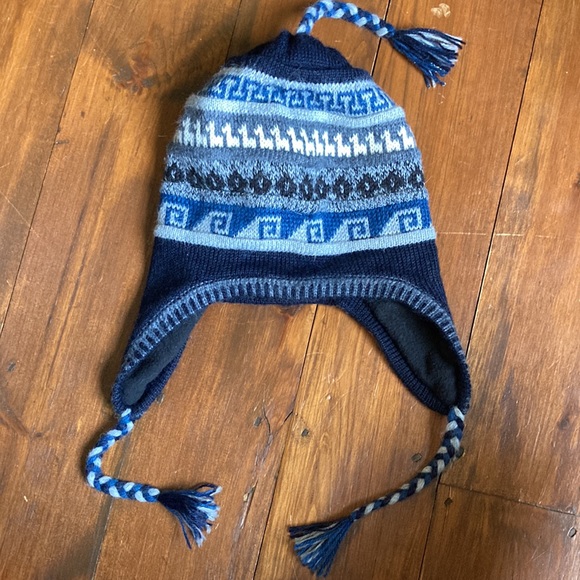 Winter Hat with Llama print | Unbranded - Picture 2 of 4